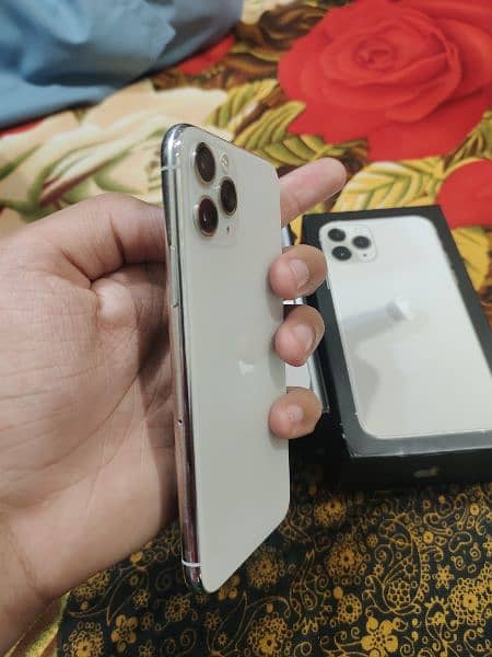 Iphone 11 Pro 64 GB PTA Approved 5
