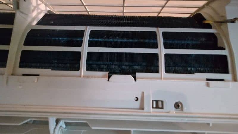10/10 condition gree split ac and exchange offer in all type split ac 1