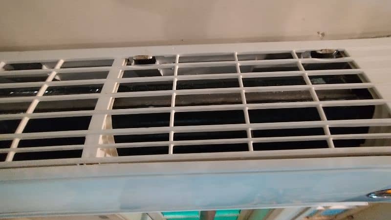 10/10 condition gree split ac and exchange offer in all type split ac 7