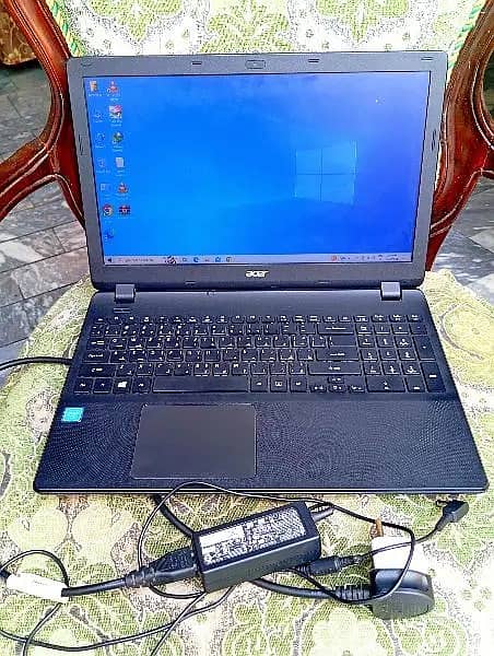Acer Extensa 2519 laptop 1