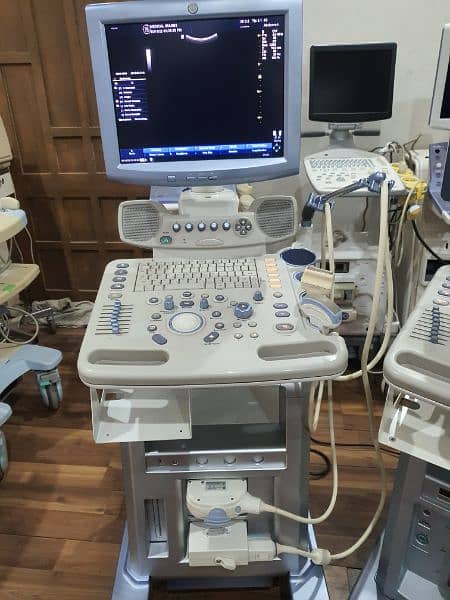 ultrasound Machine GE logic p5 1