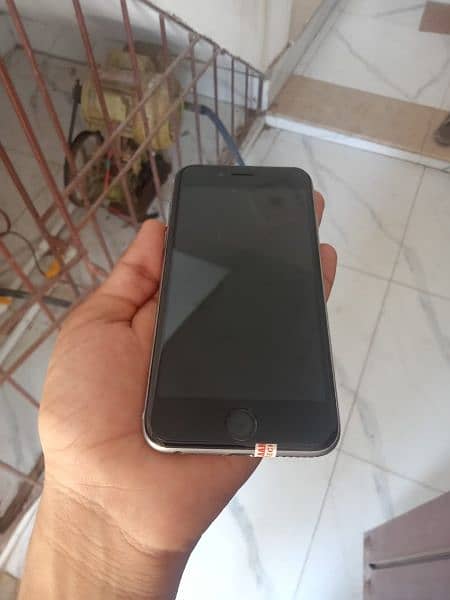 iphone 6s nonpta 32gb 10 by 10 condition 2