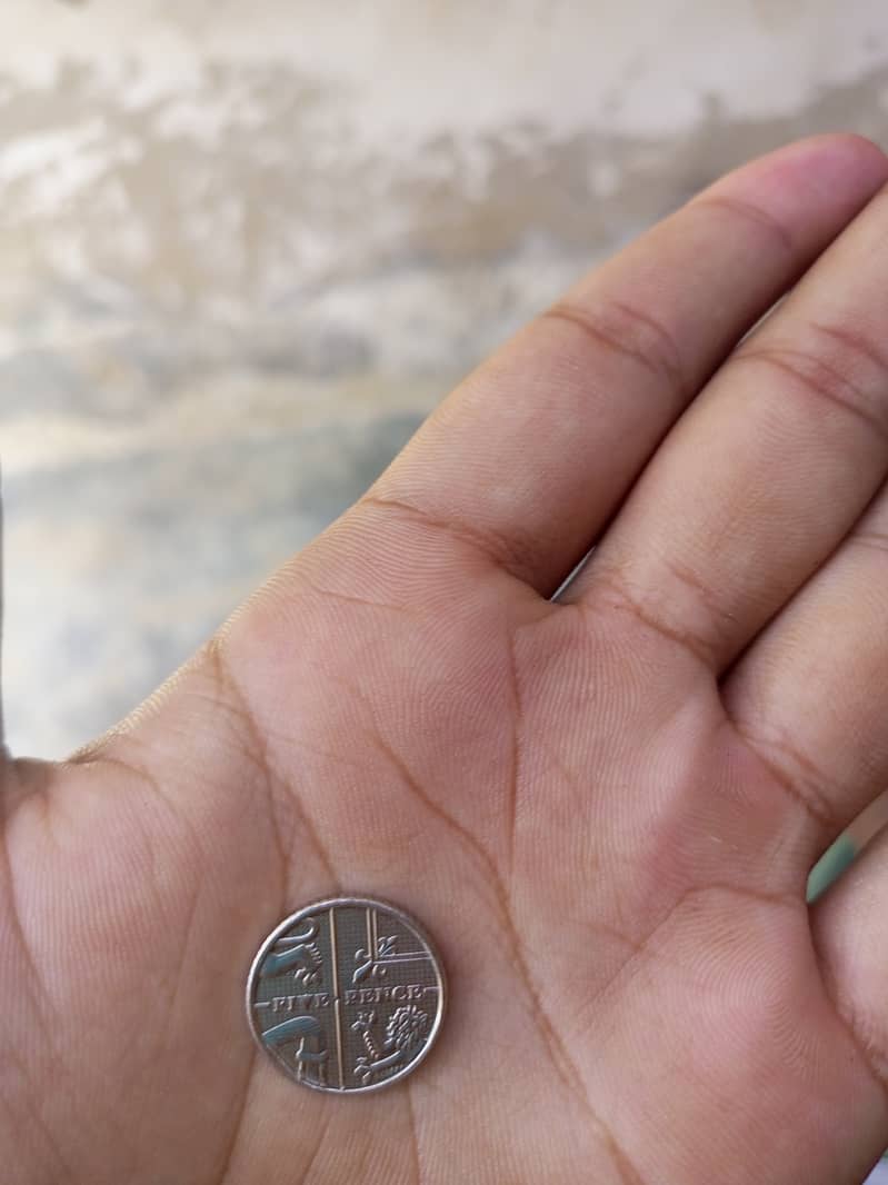 5 pence coin jisko iski value PTA ho wahi ana england coin ha 1
