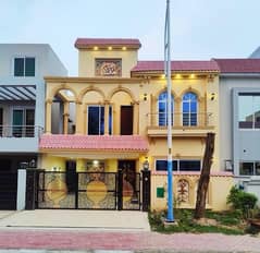 8 Marla Spanish House For Sale In Bahria Nasheman Lahore 0