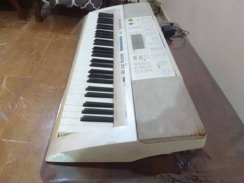 piano keyboard LK-205 with 61 keys 1