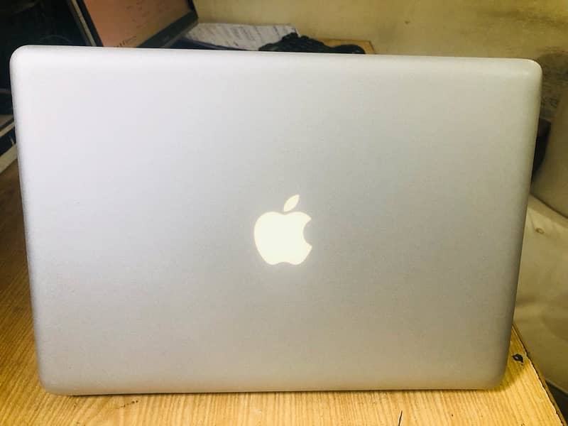 Macbook pro 14 inch 2