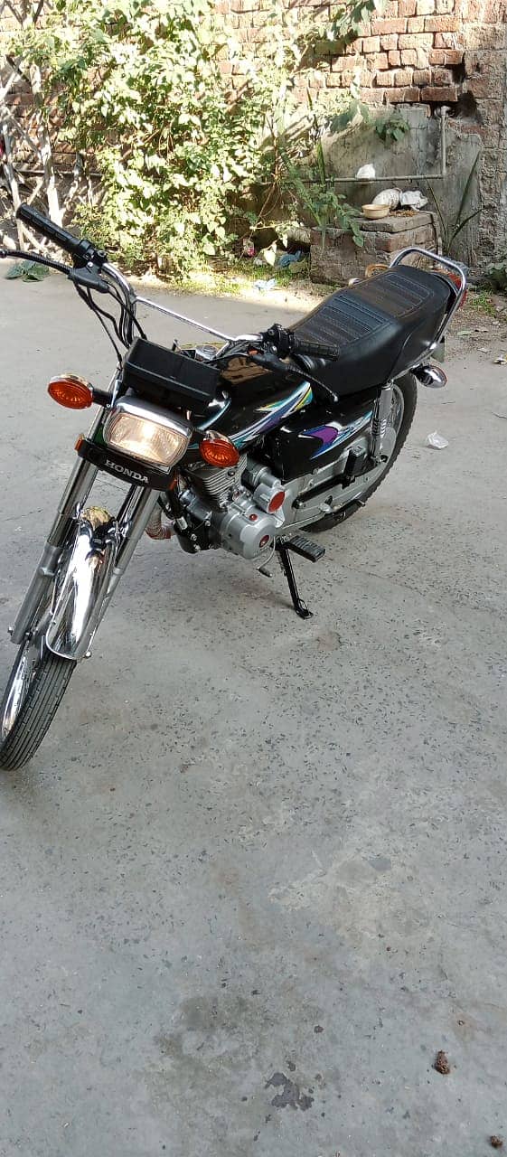 Honda 125 Self Start 5