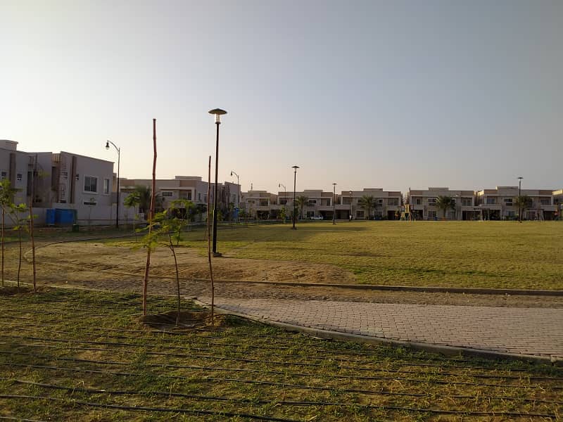 Precinct 10-A Luxury 200 Sq Yards Villa Ready To Live 90% Populated Precinct In Bahria Town Karachi 12