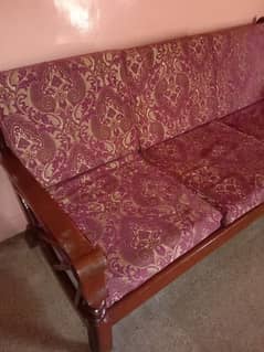 6 seater sofa best condition and use ma ha 0