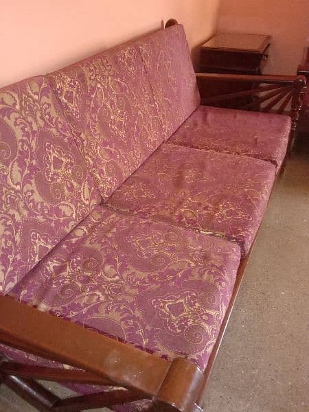 6 seater sofa best condition and use ma ha 1