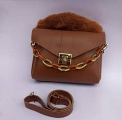 Chunky Chain Purse With Fur For Women And Girls.