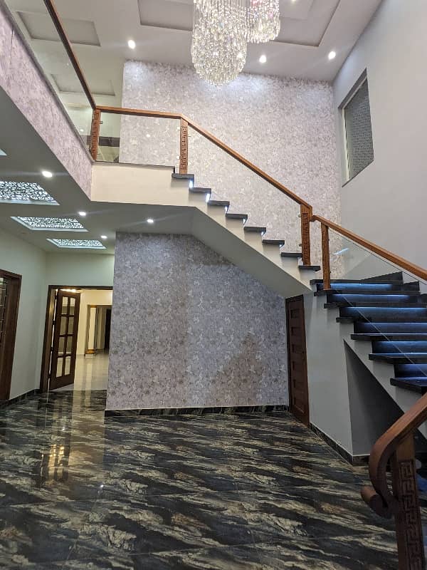 BRAND NEW VIP 1 KANAL Double Storey Double Unit Modern Stylish With Latest Accommodation Sami Commercial House Available For Sale In Main Boulevard Joher Town Lahore By Fast Property Services Lahore With Original Pics. 16