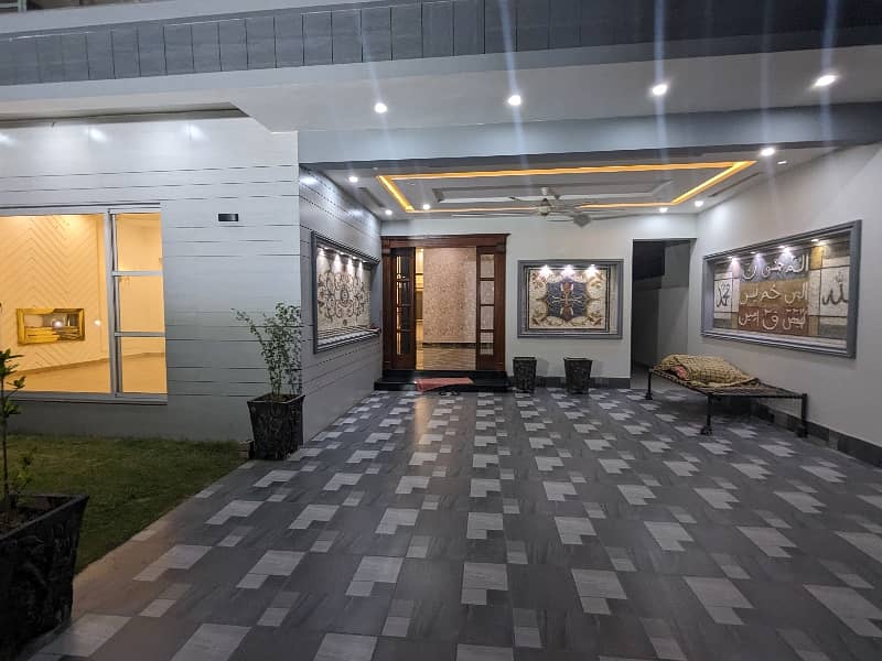 BRAND NEW VIP 1 KANAL Double Storey Double Unit Modern Stylish With Latest Accommodation Sami Commercial House Available For Sale In Main Boulevard Joher Town Lahore By Fast Property Services Lahore With Original Pics. 28