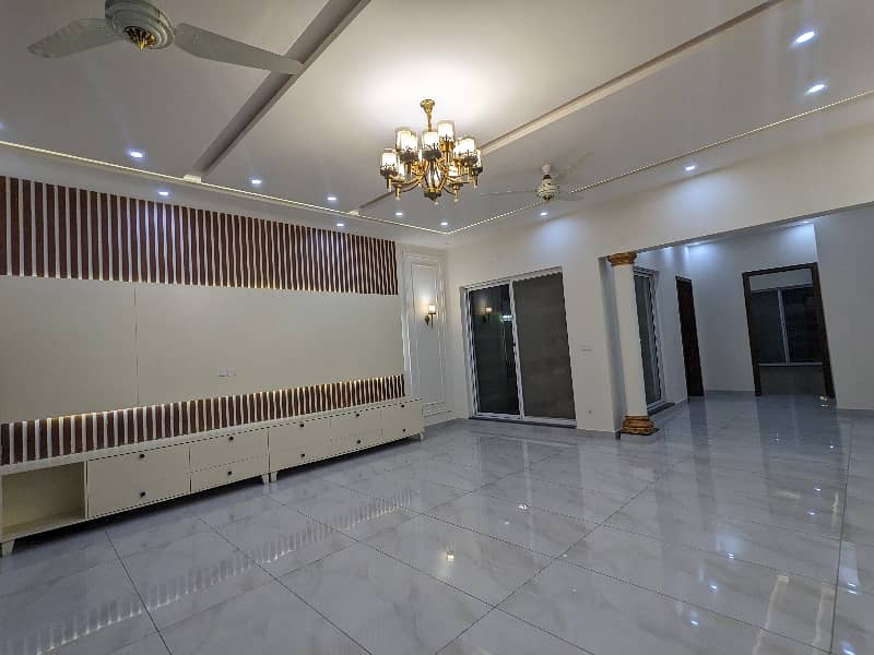 BRAND NEW VIP 1 KANAL Double Storey Double Unit Modern Stylish With Latest Accommodation Sami Commercial House Available For Sale In Main Boulevard Joher Town Lahore By Fast Property Services Lahore With Original Pics. 33