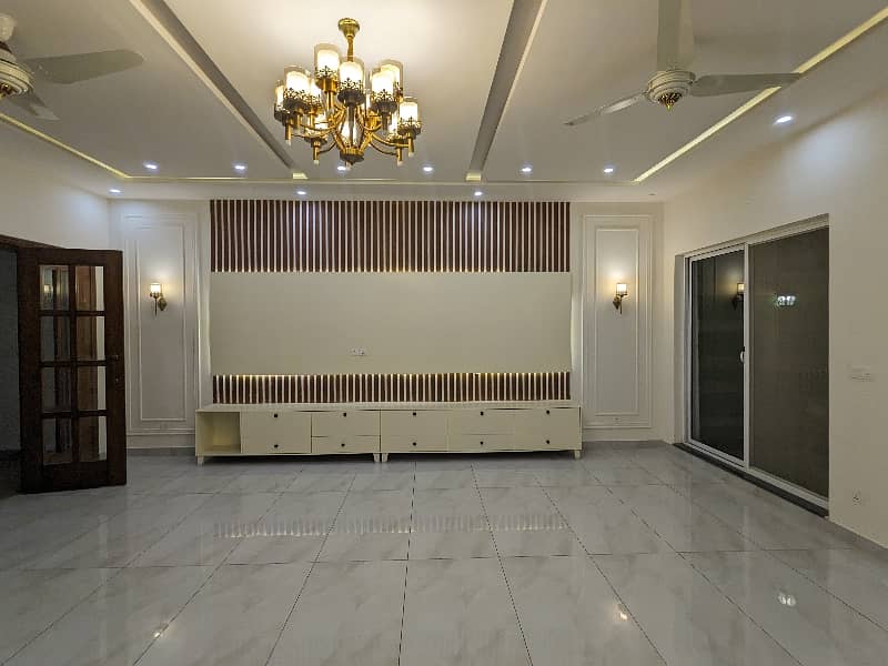 BRAND NEW VIP 1 KANAL Double Storey Double Unit Modern Stylish With Latest Accommodation Sami Commercial House Available For Sale In Main Boulevard Joher Town Lahore By Fast Property Services Lahore With Original Pics. 35