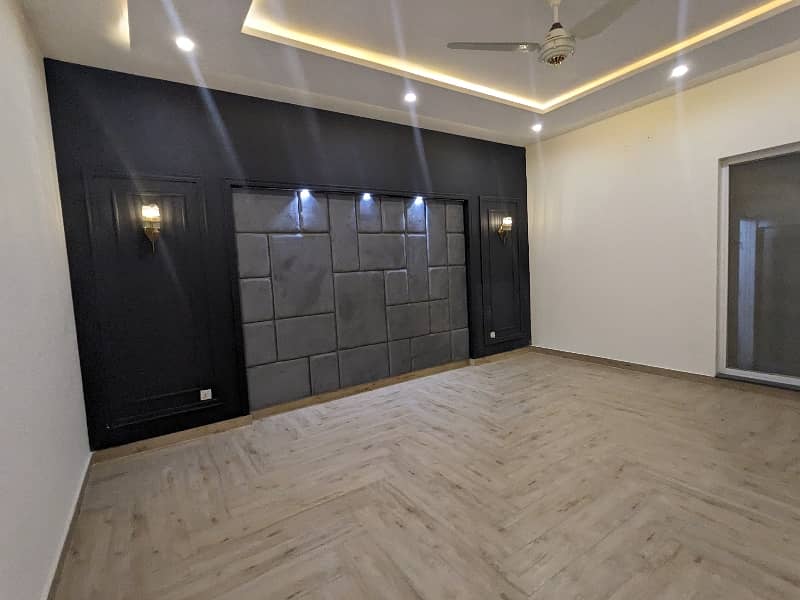 BRAND NEW VIP 1 KANAL Double Storey Double Unit Modern Stylish With Latest Accommodation Sami Commercial House Available For Sale In Main Boulevard Joher Town Lahore By Fast Property Services Lahore With Original Pics. 39