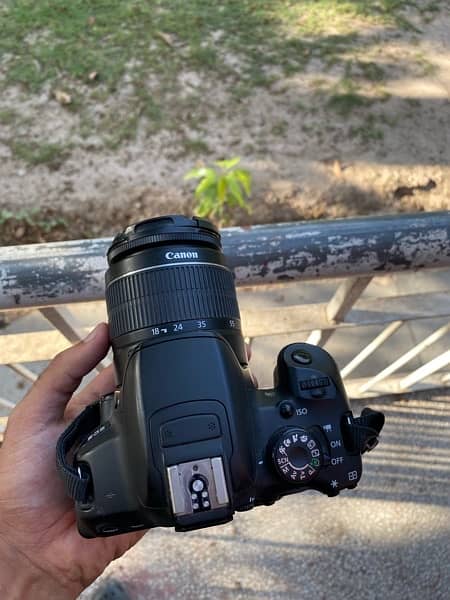 Canon 700D , 18-55mm Lens 4