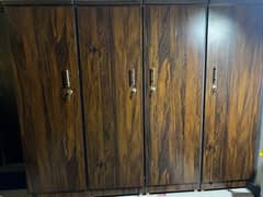 4 door cupboard