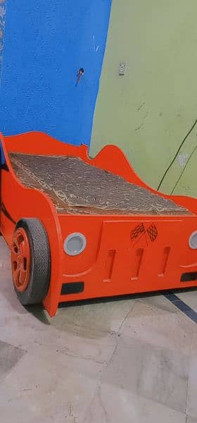 kid  Car bed 0