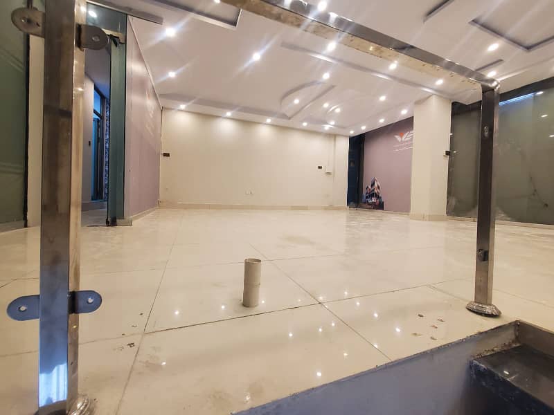 2000 sq-ft hall for rent in bahria town Civic Center 10