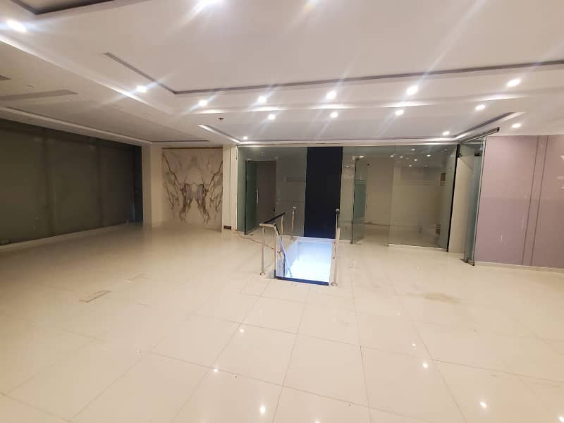 2000 sq-ft hall for rent in bahria town Civic Center 14