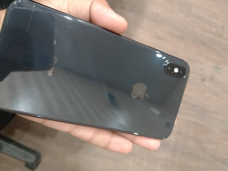 i phone Xs max 7