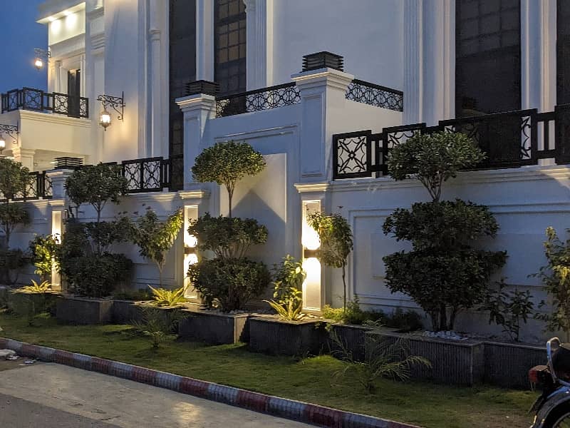 11 Marla Brand New Luxury Palace Villa White House Latest Spanish Stylish Decent Look Available For Sale In Johar Town Lahore 4