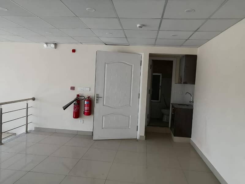 Perfect 4 Marla Building In DHA Phase 4 For rent 2