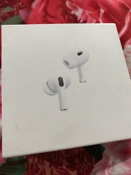 Apple Airpods Pro (2nd Generation) with MagSafe Charging Case (USB-C) 1
