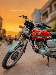 Pick & Drop Service Available in Karachi (Bike)