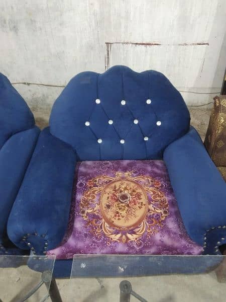 5 seater sofa 2 weaks used only 3