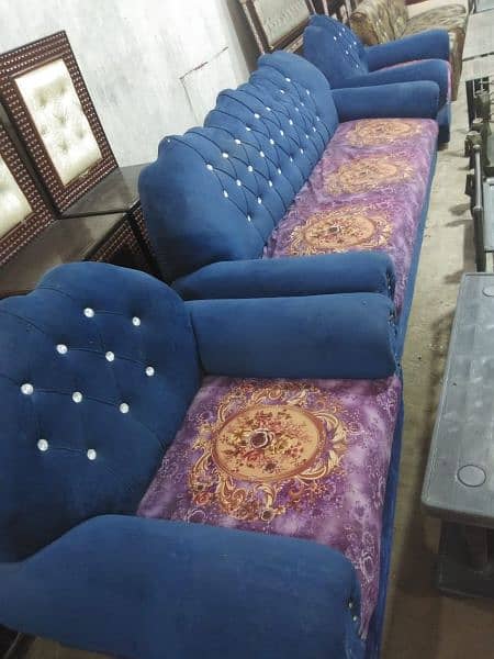 5 seater sofa 2 weaks used only 4