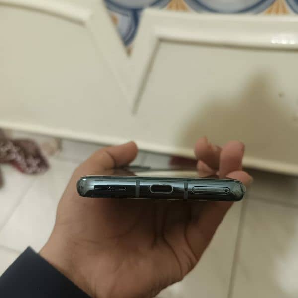 OnePlus 9 pro 8 256 2