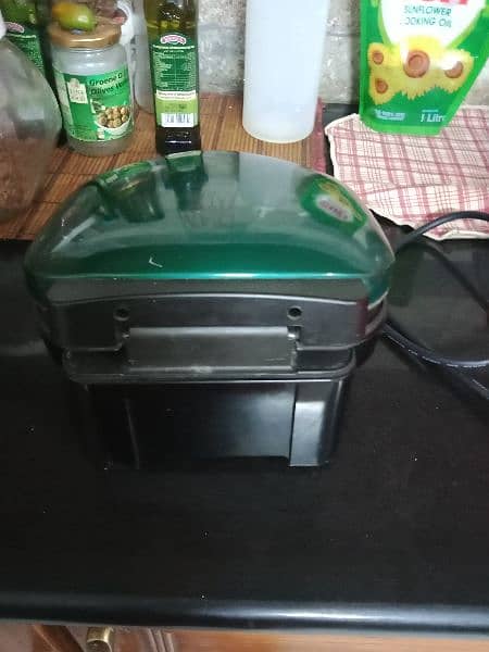 imported grilled sandwiche maker for sale in very good condition. 2