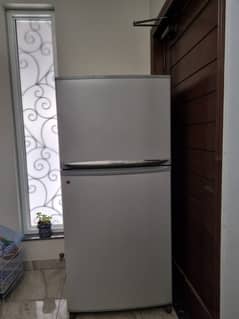 Mitsubishi 20 FT Refrigerator 0