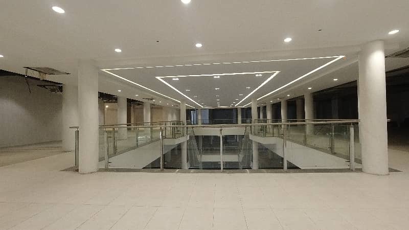 Corner 5000 Square Feet Building Situated In Paragon City For Rent 20