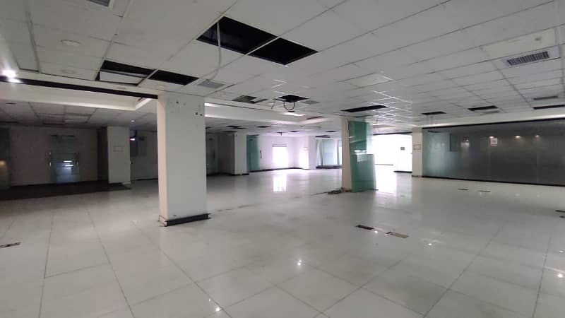 6500 Square Feet A Beautiful Office At MM Alam Road 7