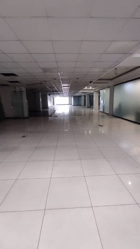 6500 Square Feet A Beautiful Office At MM Alam Road 8