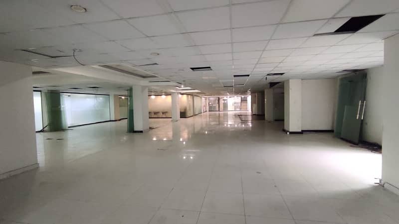 6500 Square Feet A Beautiful Office At MM Alam Road 11