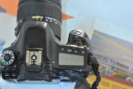 EOS canon  80d. . . . movies and photography