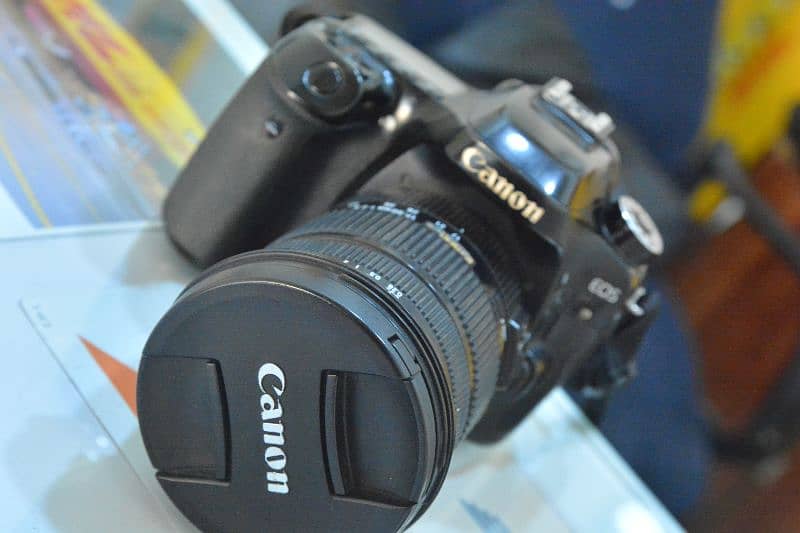 EOS canon  80d. . . . movies and photography 1