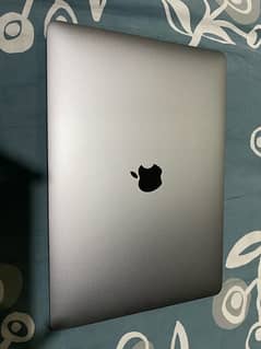 MacBook Pro 2018 16/256GB CTO With 4 Ports 0