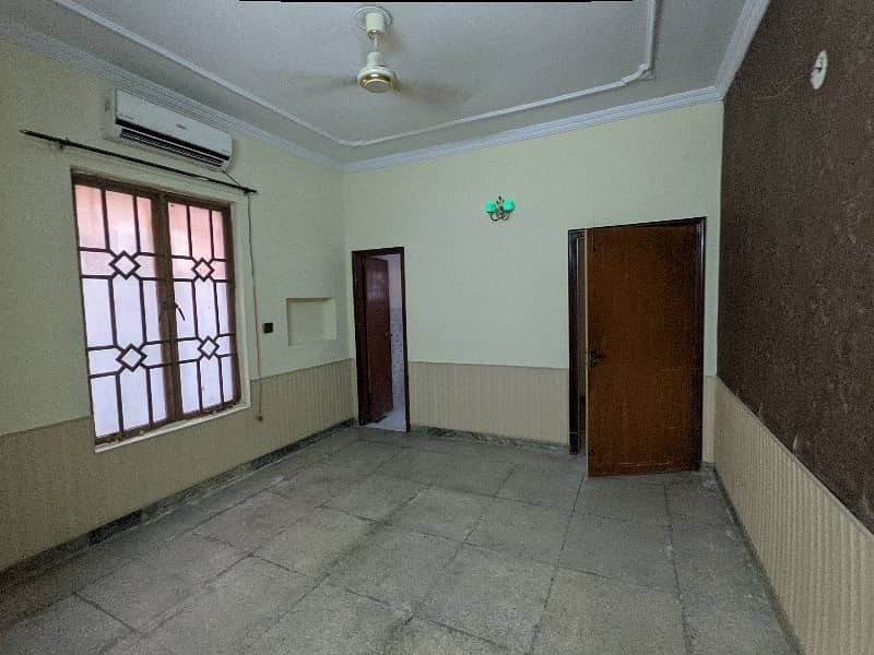 12 Marla Used House Of Lower Portion Available For Rent In Johertown Phase 2 Near Lacas School Lahore Well Hot Location By Fast Property Services With Real Pics 12