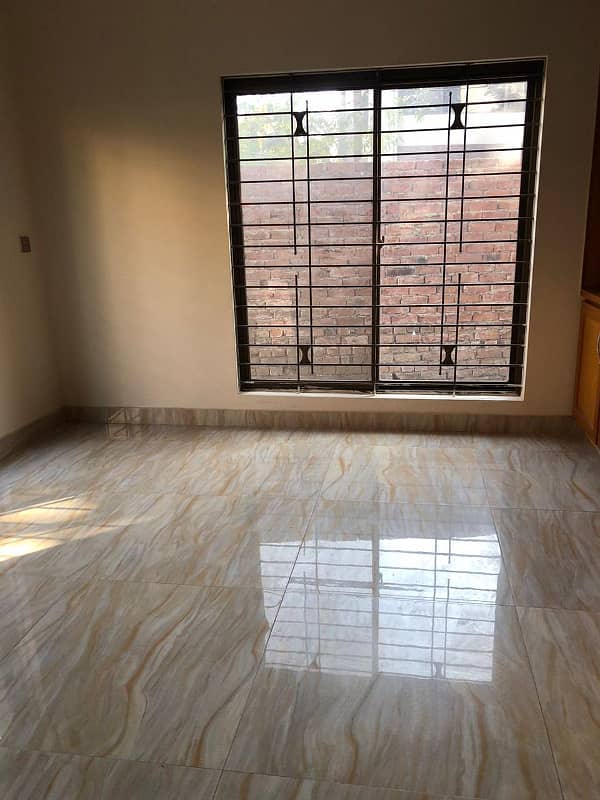 10 MARLA DOUBLE STOREY HOUSE AVAILABLE FOR RENT IN SHADMAN LAHORE 2