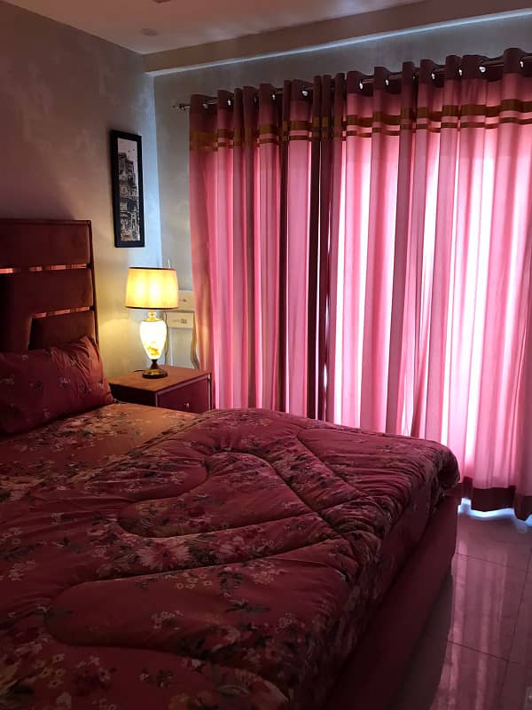 A Beautiful 1 Bed Room Luxury Apartments For Rent On Daily & Monthly Bases Bahria Town Lahore(1&2 Bed Room) 1