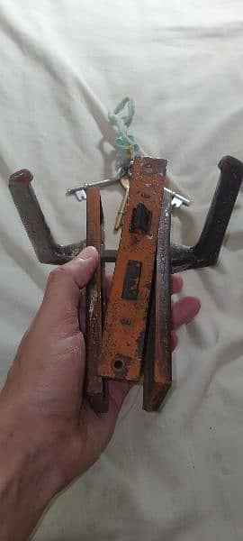 Darwaze ka Lock (Used) 12