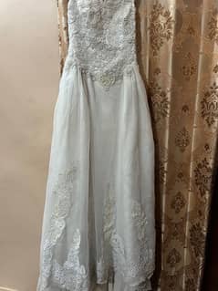 wedding gown’s