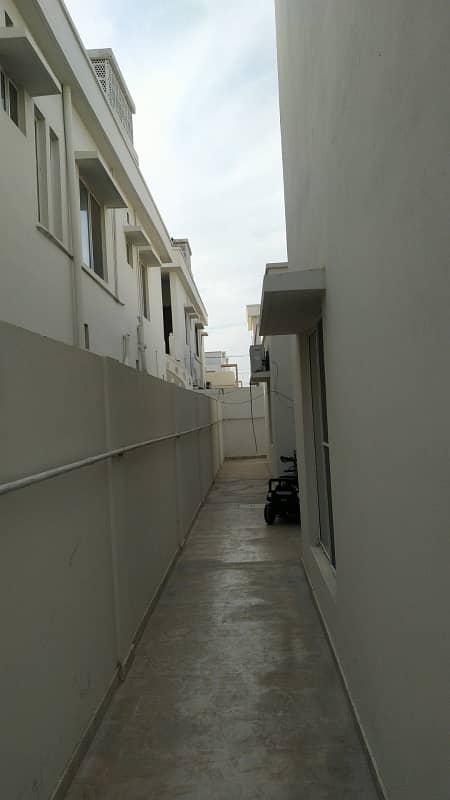 Well Maintained (500 Sq. Yards) House Available for Sale 27