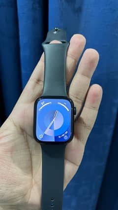Apple Watch Series 7 45mm 94% Battery health