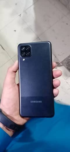 samsung A12 4 64 10by10 candition